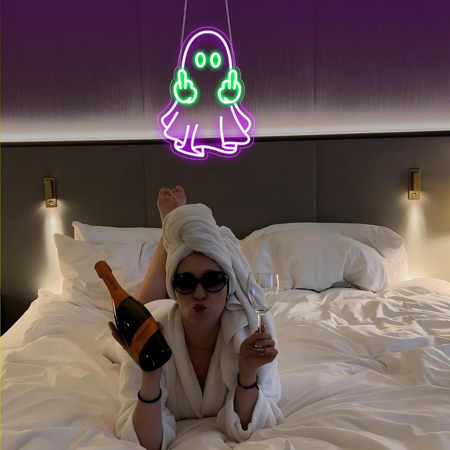Ghost Neon Sign USB Powered LE - Home Lighting And Decor recension och pris